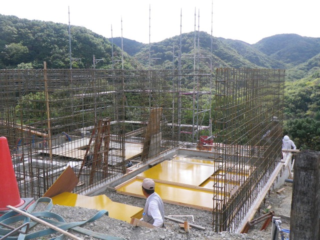 30度の傾斜地を生かしたプラン