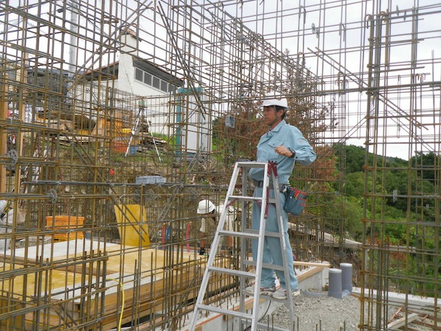 地階のRC壁の配筋工事