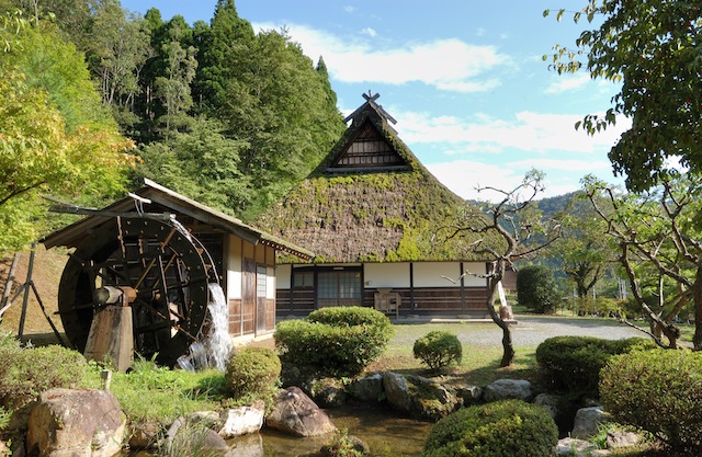 美山かやぶき美術館